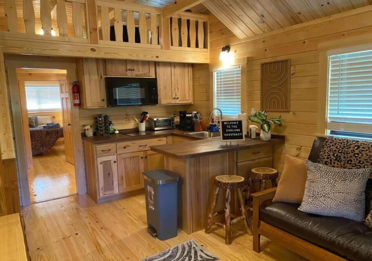 אשבורו Serene 1Br Cabin Near Nc Z00 With Loft & Waterview מראה חיצוני תמונה