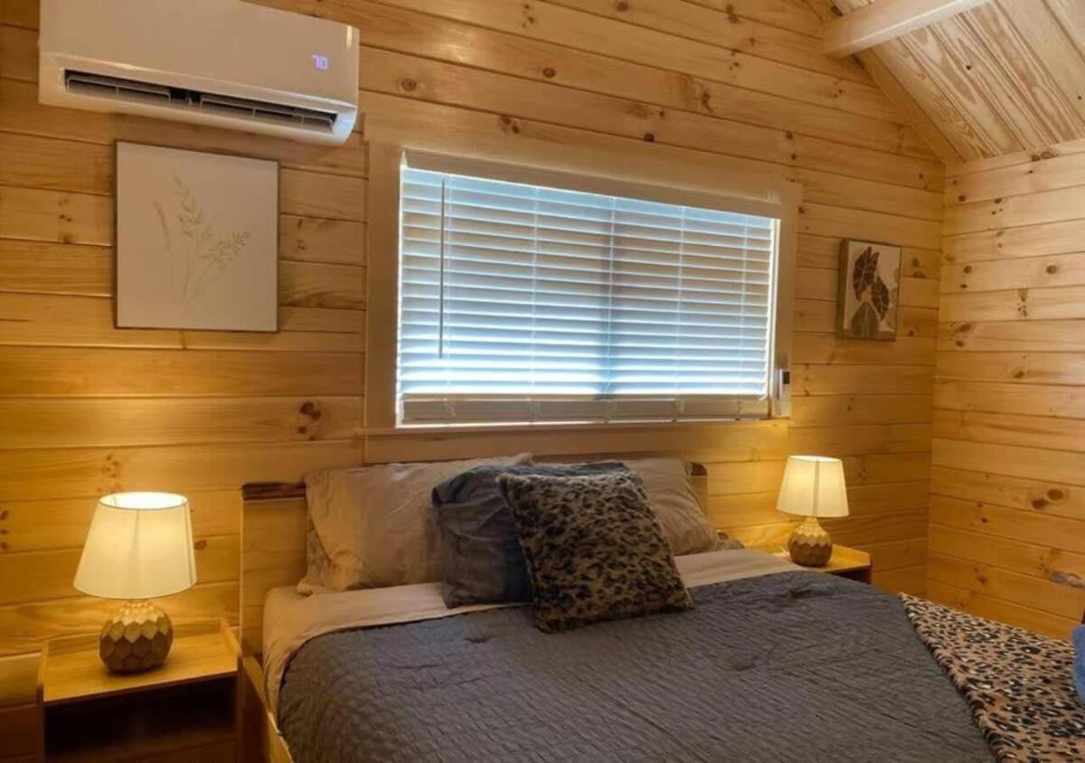 אשבורו Serene 1Br Cabin Near Nc Z00 With Loft & Waterview מראה חיצוני תמונה